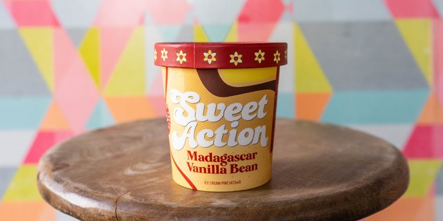Madagascar Vanilla Bean Ice Cream Tub