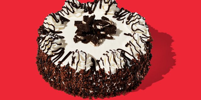 OREO Cookies & Cream Cake