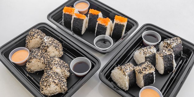 Omusubi Platter
