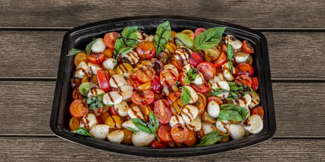 Heirloom Caprese Salad Tray