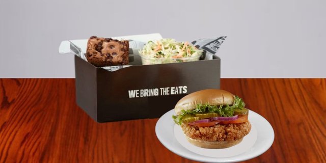 【公式サイト】正規ブランド品通販 Smokey by Experience Burger The Bones PA Erie, in Catering その他