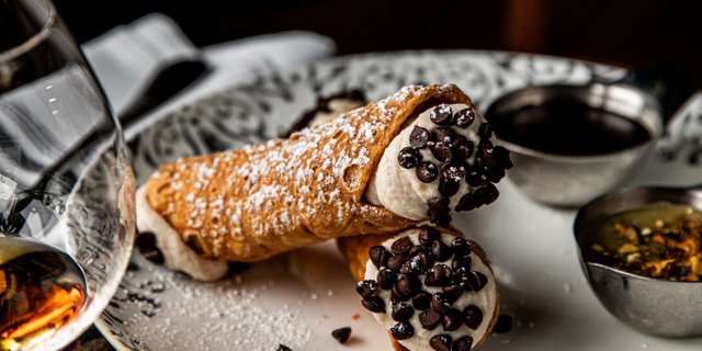 Mini Cannoli Platter