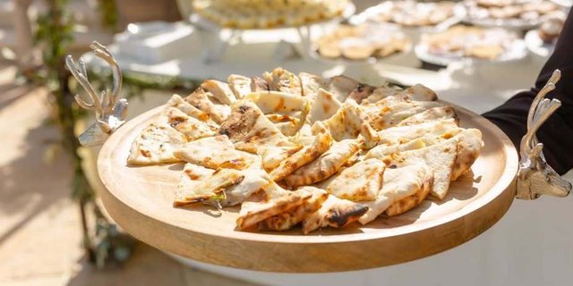 Classic Naan