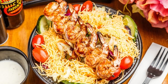 Grilled Shrimp Salad