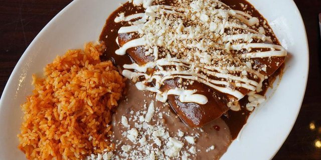 Chicken Enmoladas