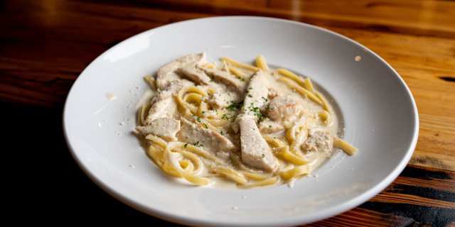 Chicken Fettuccine Alfredo
