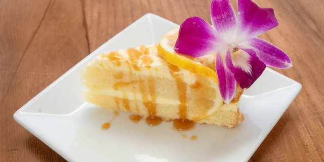 Limoncello Cake