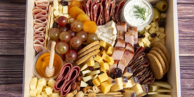 Ultimate Meat & Cheese Picnic Box