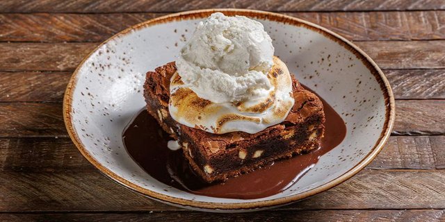 S'more Brownie Sundae