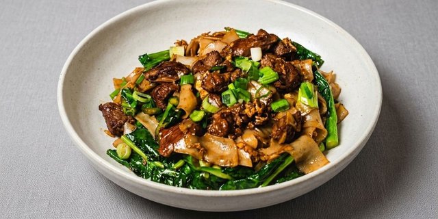 Pad See Ew Party Tray