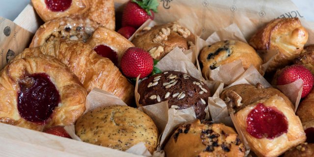 Pastry Basket