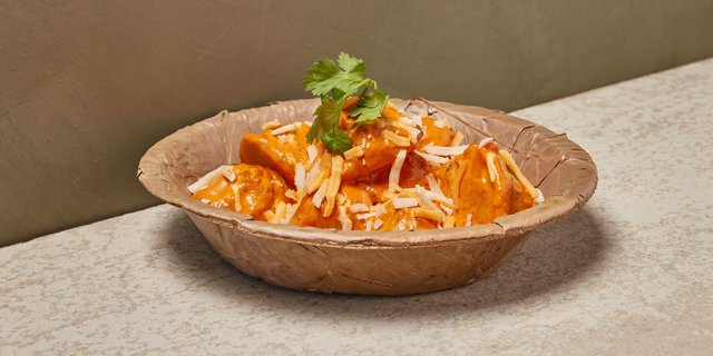 Momo Butter Masala Chicken