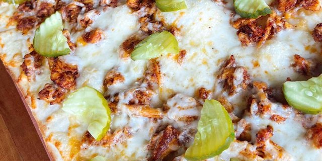 Gluten-Free Lovebird's Nashville Hot Pizza