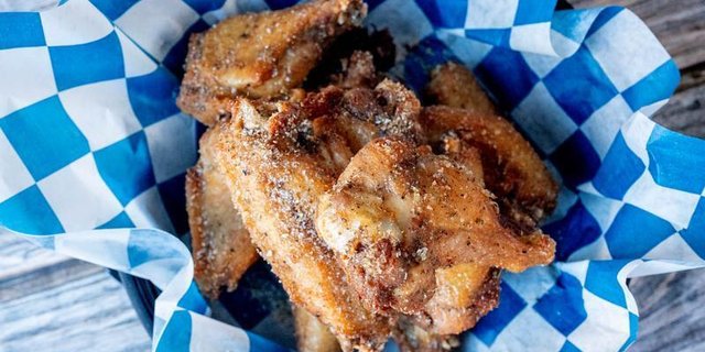 Chicken Wings w/ Dry Rub