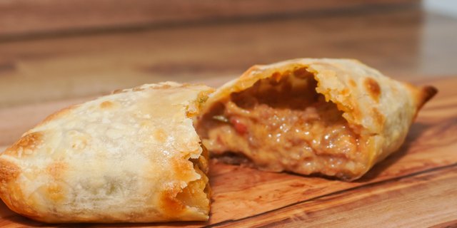Cheesy Beef Empanada