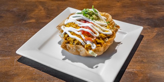 Don Ricardo's Chicken Tostada