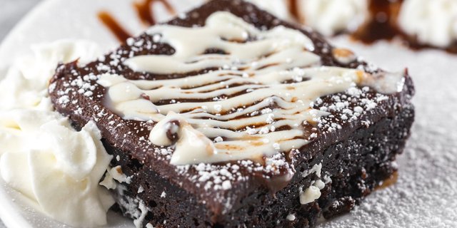 Tuxedo Brownie
