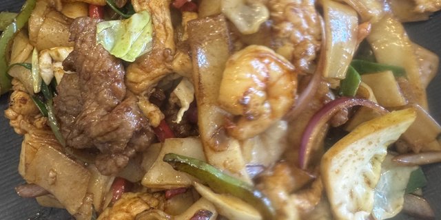 House Special Stir-Fry Hor Fun