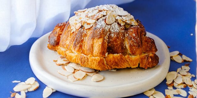 Almond Croissant