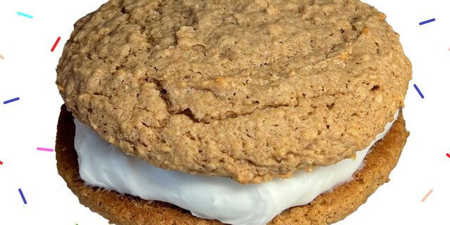 1 Enormous Oatmeal Cream Pie
