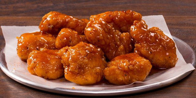 Stingin' Honey Boneless Wings