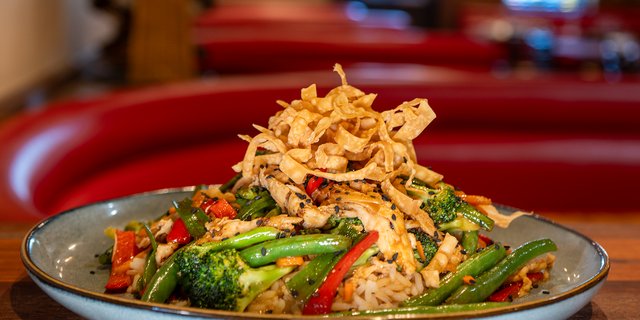 Chicken Thai Peanut Stir Fry
