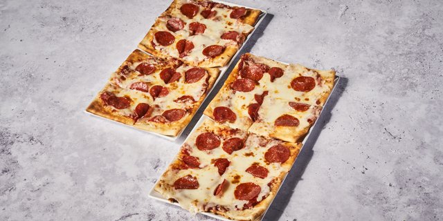 Pepperoni Flatbread Pizza