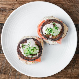 Hummus Bagel