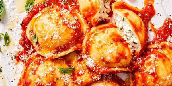 Cheese Ravioli w/ Marinara Sauce
