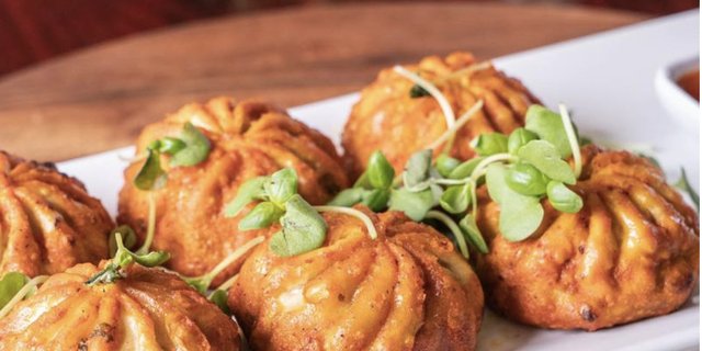 Fried Lamb Momo Tray