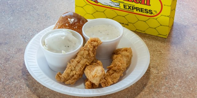3-Tender Boxed Lunch