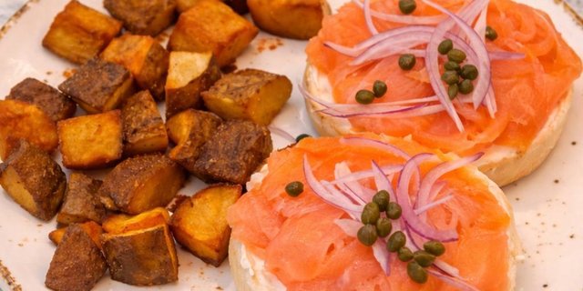 Lox Bagel