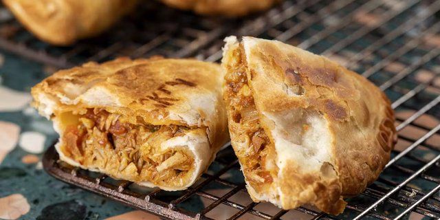Chicken Criolla Empanada
