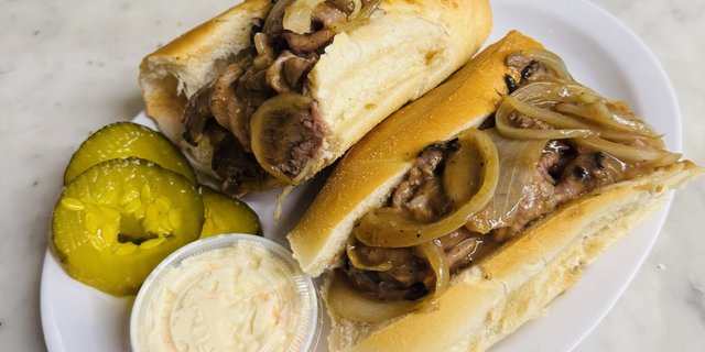 Hot Roast Beef Hero