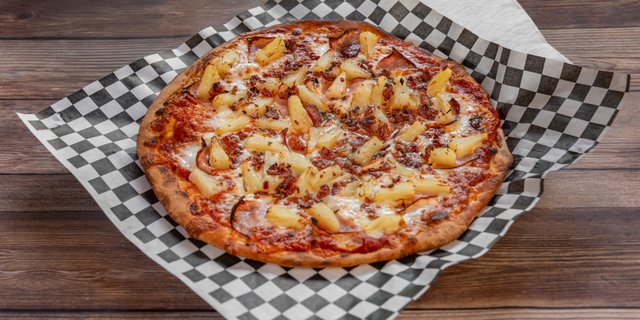 Piatino's Luau Pizza