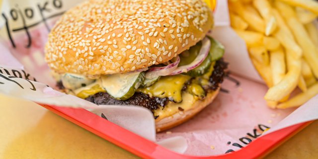 Gluten-Free Hojoko Wagyu Cheeseburger