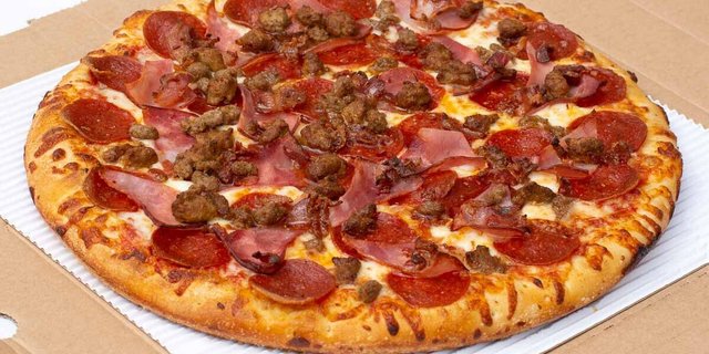Deluxe Round Pizza