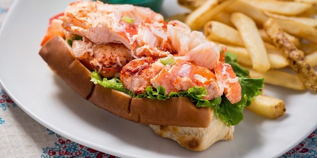 Lobster Roll