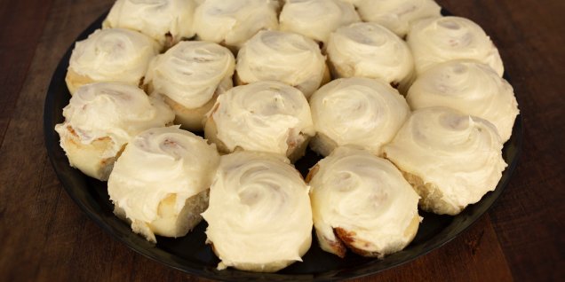 Mini Cinnamon Roll Platter