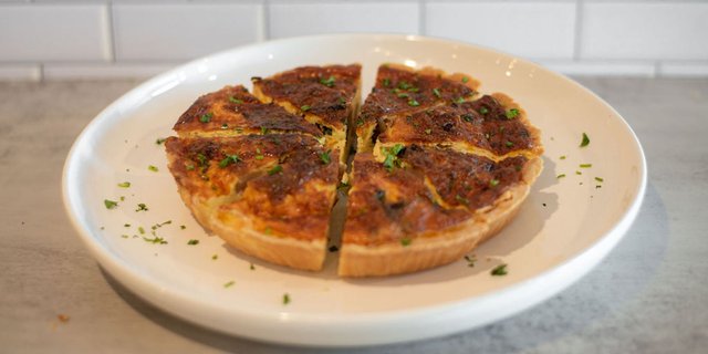 Bacon Cheddar Chive Quiche