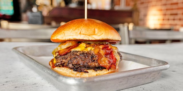 Pimento Bacon Burger