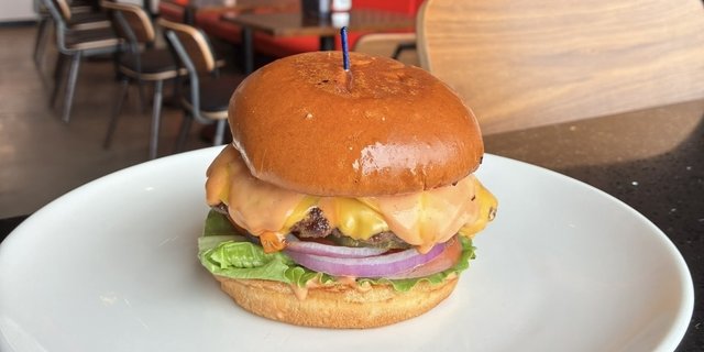 Abe's Classic Burger