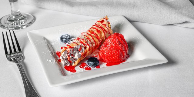 Chocolate Chip Cannoli