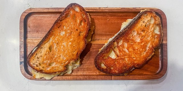 Tipsy Famous Grilled Cheese