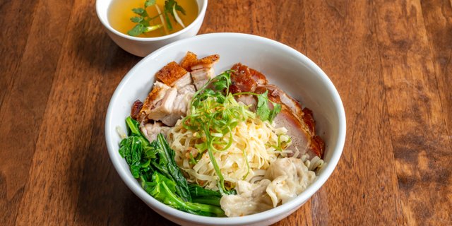 Guay Tiew Klook w/ Thin Noodle