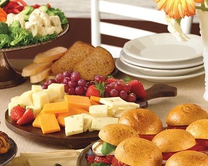 Corner Classic Combo w/ Mini-Sandwich Basket