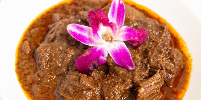 Country-Style Beef Curry Box Lunch