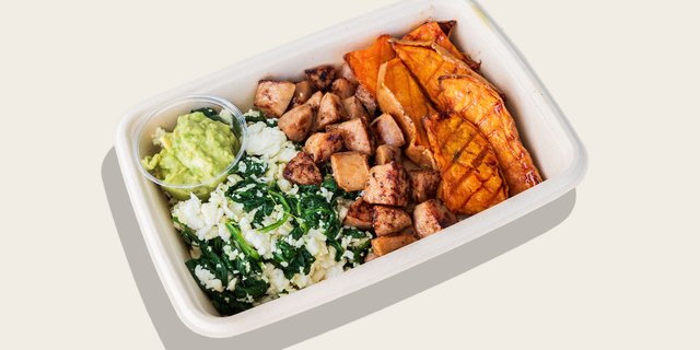 Egg White & Avocado Plate w/ Chicken Sausage