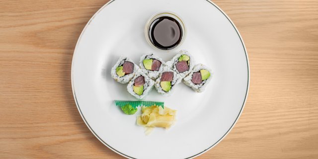 Tuna & Avocado Roll Tray