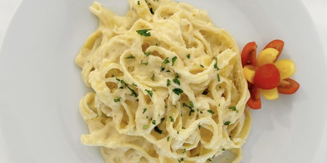 Fettuccine Alfredo